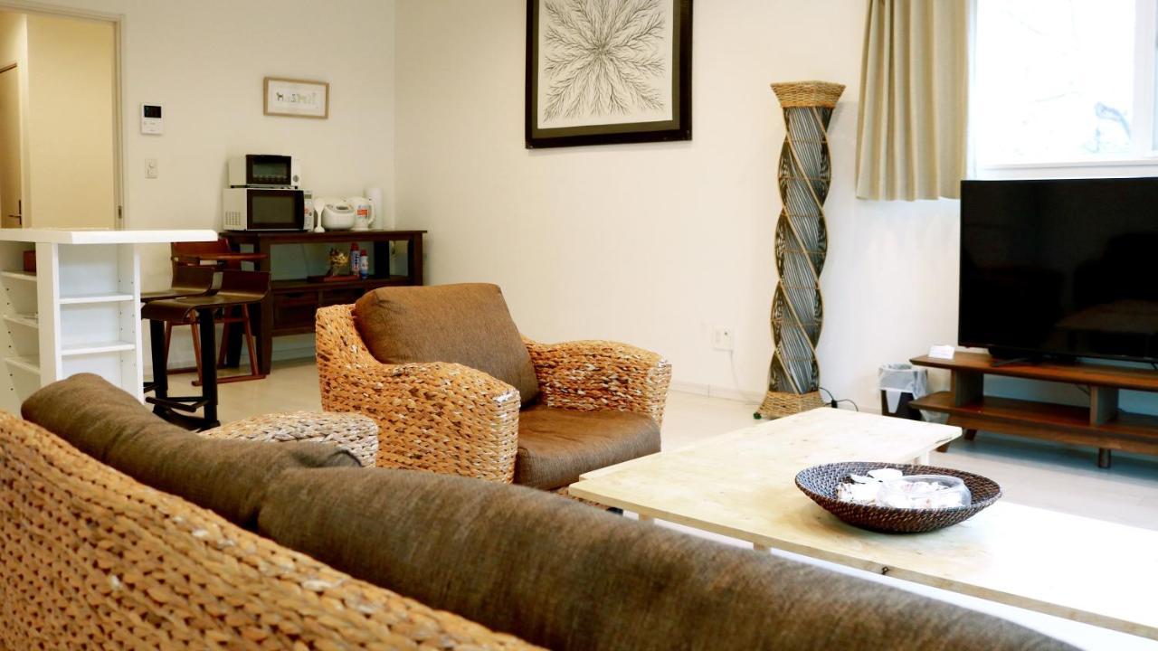 Irie House Motobu Villa ภายนอก รูปภาพ