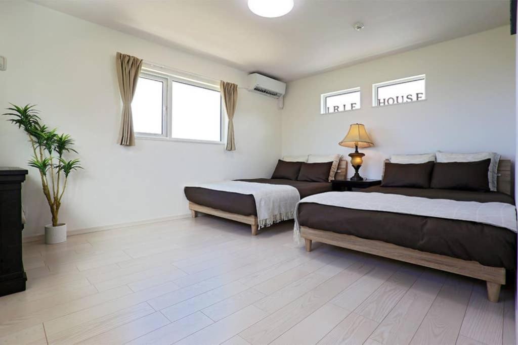 Irie House Motobu Villa ภายนอก รูปภาพ